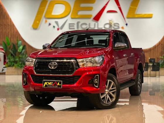 TOYOTA HILUX 2.8 SRV 4X4 CD 16V DIESEL 4P AUTOMÁTICO TOYOTA HILUX 2.8 SRV 4X4 CD 16V DIESEL 4P AUTOMÁTICO